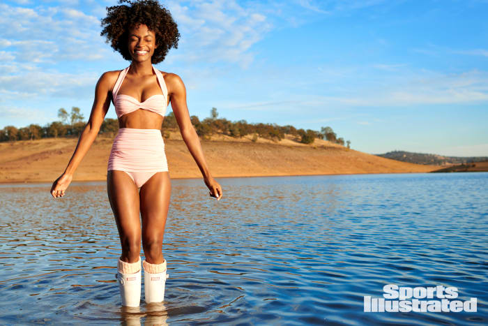 X163463_TK2_00751WMweb